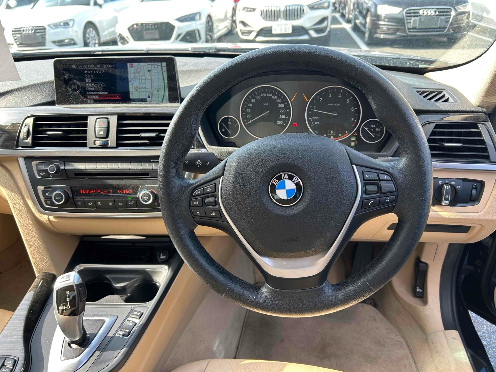 BMW 320i Luxury 2015 WBA3B16000NS59379