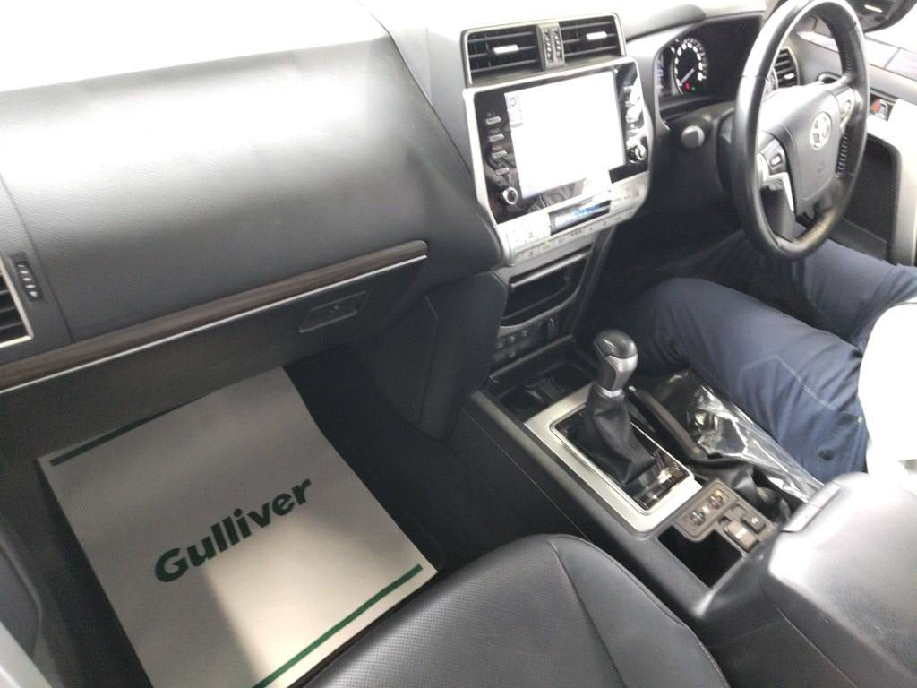 Toyota Land Cruiser PRADO 5D 4WD TX L PACKAGE 2022 29,000 miles