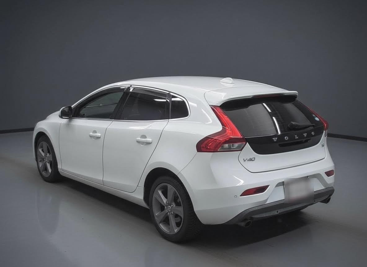 VOLVO V40 T4 SE 2014 YV1MV485BE2122796 36,245 miles