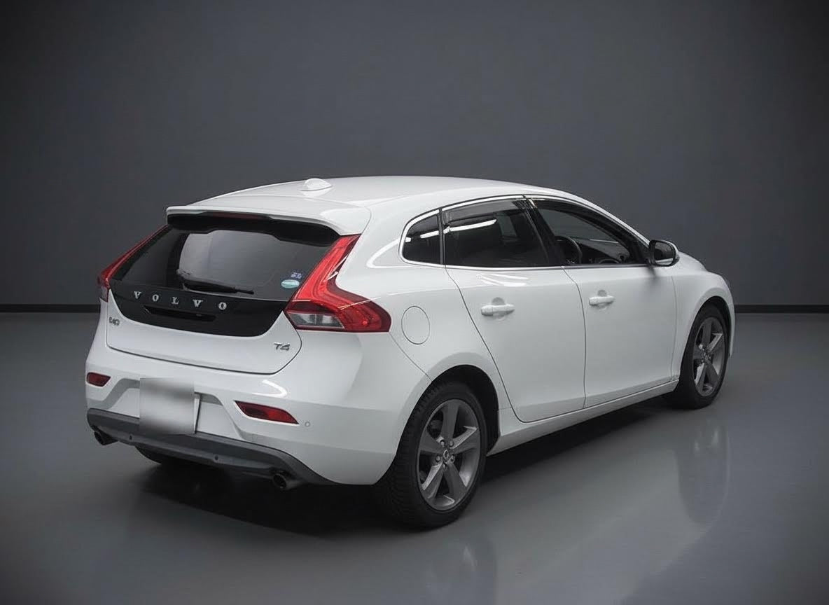 VOLVO V40 T4 SE 2014 YV1MV485BE2122796 36,245 miles